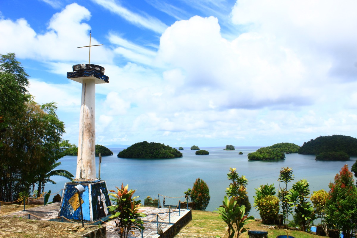 Jejak Injil di Tanah Windesi: Kisah Van Balen dan Bukit Kamadiri yang Menjadi Terang