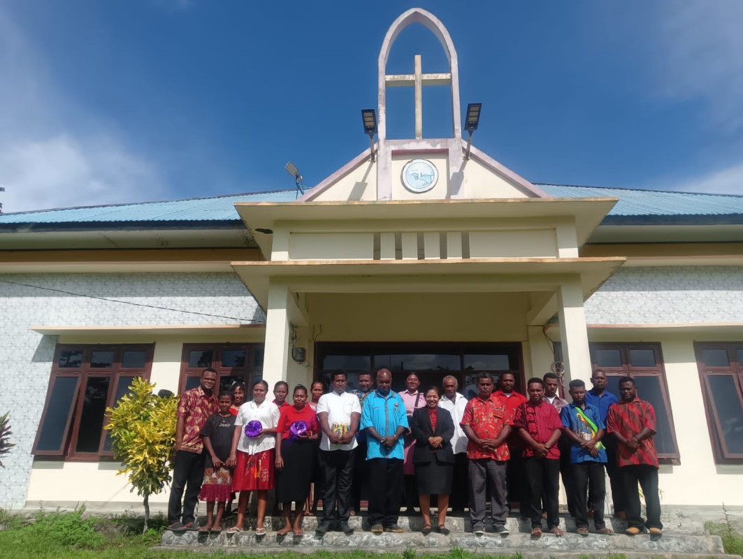 Sederhana Namun Bermakna: HUT ke-5 Gedung Kantor Klasis Windesi